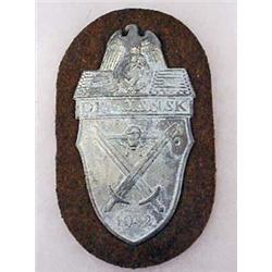 WW2 GERMAN NAZI  ARMY DEMJANSK SLEEVE SHIELD W/ GR