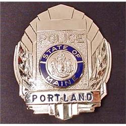 OBSOLETE PORTLAND MAINE POLICE LAW BADGE - PINBACK