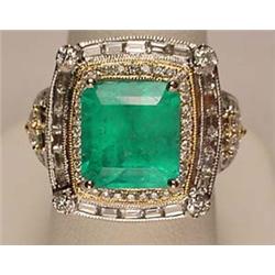 14K WHITE GOLD LADIES EMERALD AND DIAMOND RING - S
