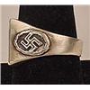 Image 2 : WW2 ERA ADOLF HITLER GERMAN NAZI RING W/ SWASTIKA 