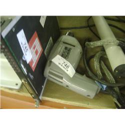 BLACK AND DECKER 3/8" DRILL