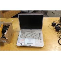 Compaq Presario R3000 Notebook Computer W/No