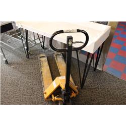 Johnston Hydraulic Pallet Jack