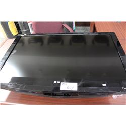 Lg 42" Lcd Television With Wall Mount