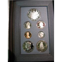 553. 1989 S U.S. Silver Prestige Proof Set in original box of issue.