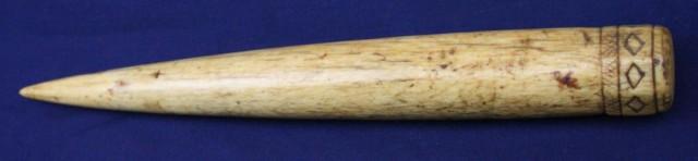 19TH CENTURY WHALE BONE FID NET NEEDLE
