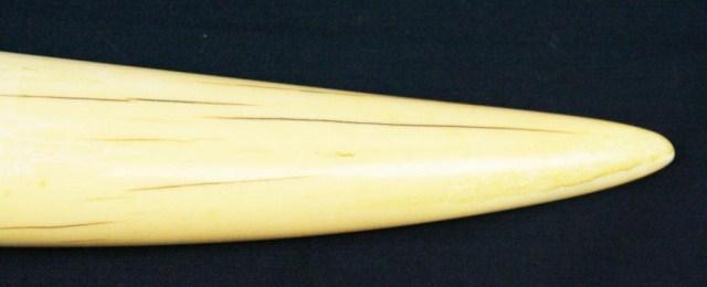 INUIT WALRUS TUSK CRIBBAGE BOARD SCRIMSHAW