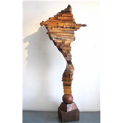 Randall D. Oldrieve: Twister , Gigantic wooden sculpture 2009