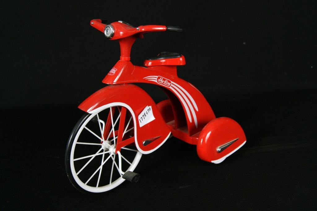Skyline Junior Toy Corp 'Sky King' toy trike