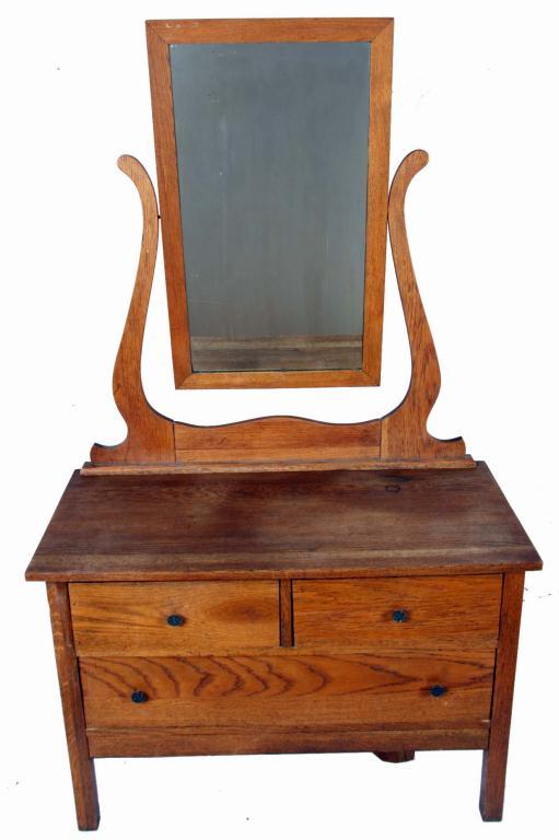 Oak Princess Dresser With Three Drawers Rectangular Mirror On