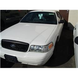 2007 White Ford Crown Victoria Police Series 4Dr