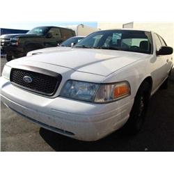 2006 White Ford Crown Victoria Police Series 4Dr