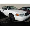 Image 2 : 2006 White Ford Crown Victoria Police Series 4Dr
