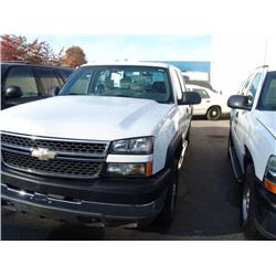 2005 White Chevrolet Silverado 2500 Hd Crew Cab