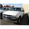 Image 2 : 2001 White Chevrolet Tahoe Ls 4Dr Suv