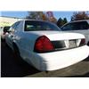 Image 5 : 1999 White Ford Crown Victoria Police Series 4Dr