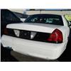 Image 6 : 1999 White Ford Crown Victoria Police Series 4Dr