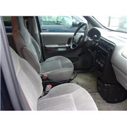 2000 Blue Chevrolet Venture Passenger Van