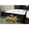 Image 2 : Calspa Luxury Hot Tub With 90 Ss Jets, 3 Pillows,