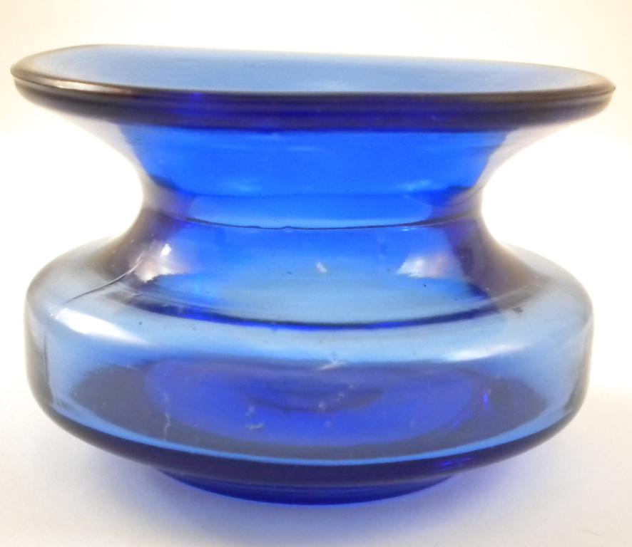 Ladies Cuspidor / Spittoon