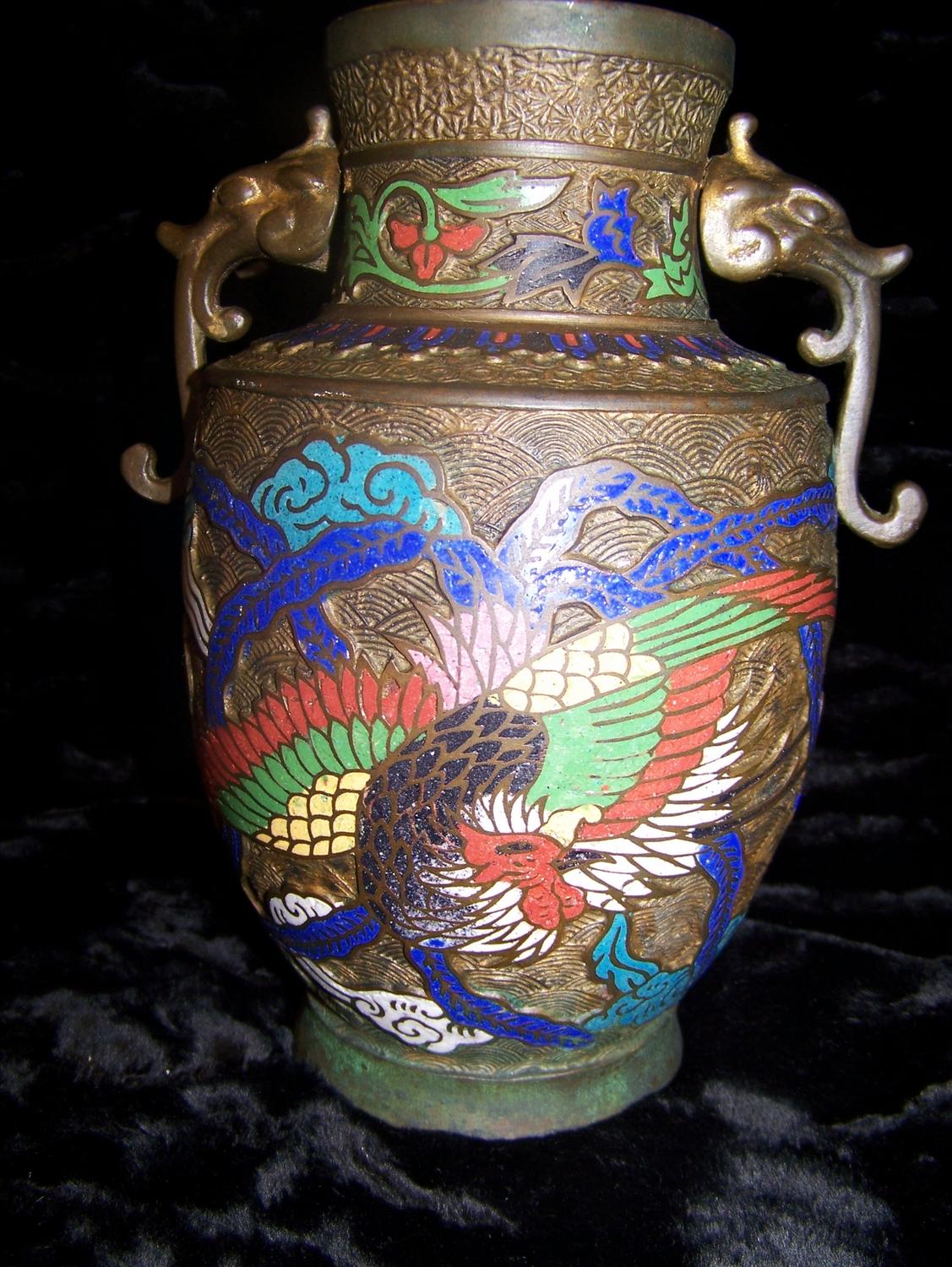 Painted bronze Japanese vintage dragon vase