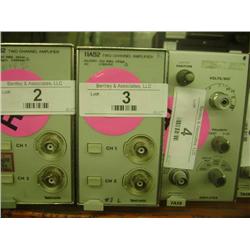 TEKTRONIX 11A52 TWO CHANNEL AMPLIFIER