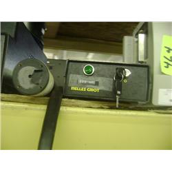 MELLES GROIT POWER SUPPLY 856