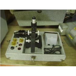 AMERICAN OPTICAL MICROSCOPE W/ CASE 183