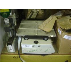 TROEMNER MULTI-TUBE VORTEXER 102