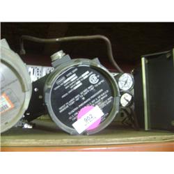 FISHER ELECTRO-PNEUMATIC POSITIONER