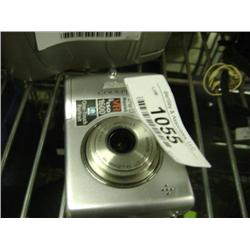 NIKON COOLPIX L12 582