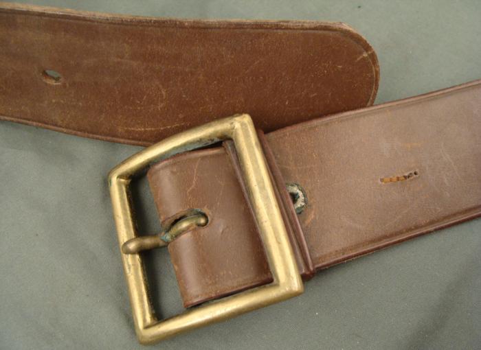 U.S. GI WWII LEATHER UNIFORM BELT/BRASS BUCKLE38 ID