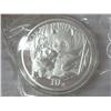 Image 2 : 2005 CHINA 10 YUAN SILVER PANDA COIN (UNC)