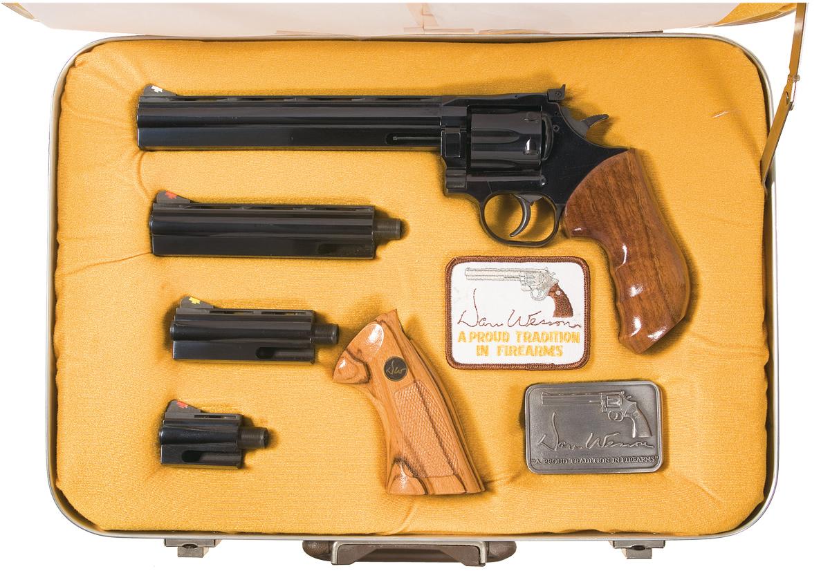 Dan Wesson Model 15 Pistol Pack Double Action Revolver Set with Case