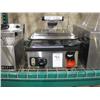 Image 1 : NEW VOLLRATH MOD: TSA 7109 SANDWICH PRESS