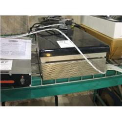 BARNSTEAD THERMOLYNE TYPE 2200 HOT PLATE W REMOTE CONTROL