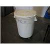 Image 1 : TRASH CANS