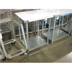 NEW SG-2430 STAINLESS STEEL TABLE W SHELF