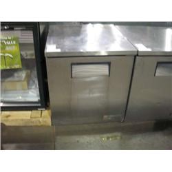 TRUE MOD: TUC-27 1DR UNDER COUNTER REFRIGERATOR