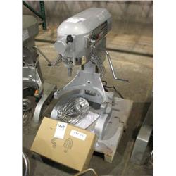 NEW UNIVERSAL MOD: SM-20 20 QT MIXER, 110V