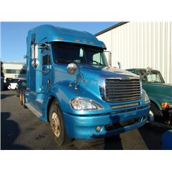 2002 BLUE FREIGHTLINER COLUMBIA SEMI TRUCK