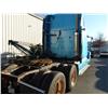 Image 2 : 2002 BLUE FREIGHTLINER COLUMBIA SEMI TRUCK