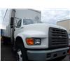 Image 3 : 1995 WHITE FORD F-800 5-TONNE CUBE VAN