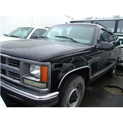 1999 BLACK CHEVROLET SUBURBAN 4DR SUV