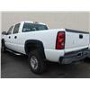 Image 4 : 2005 WHITE CHEVROLET SILVERADO 2500 HD CREW CAB