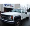Image 2 : 2000 WHITE CHEVROLET 3500 DUALLY CREW CAB