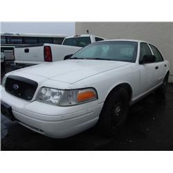 2007 WHITE FORD CROWN VICTORIA POLICE SERIES 4DR