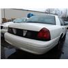 Image 4 : 2007 WHITE FORD CROWN VICTORIA POLICE SERIES 4DR