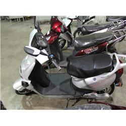 GEC SILVER 500W ELECTRIC SCOOTER