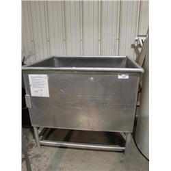 LARGE METAL STORAGE TANK